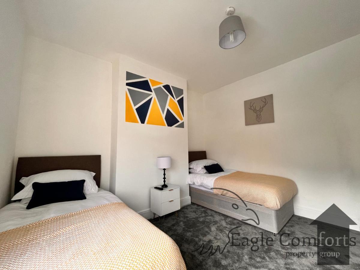 Scott House- 5 Bedrooms- Pool Table Sheffield Ngoại thất bức ảnh